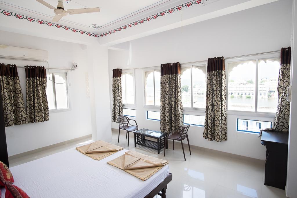 Devi Vilas Guest House Ουνταϊπούρ Εξωτερικό φωτογραφία
