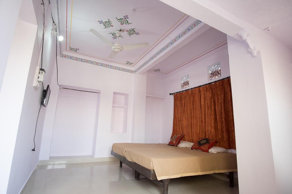 Devi Vilas Guest House Ουνταϊπούρ Εξωτερικό φωτογραφία