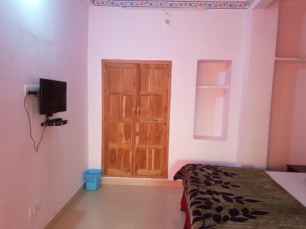 Devi Vilas Guest House Ουνταϊπούρ Εξωτερικό φωτογραφία