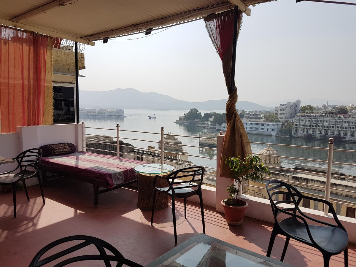 Devi Vilas Guest House Ουνταϊπούρ Εξωτερικό φωτογραφία